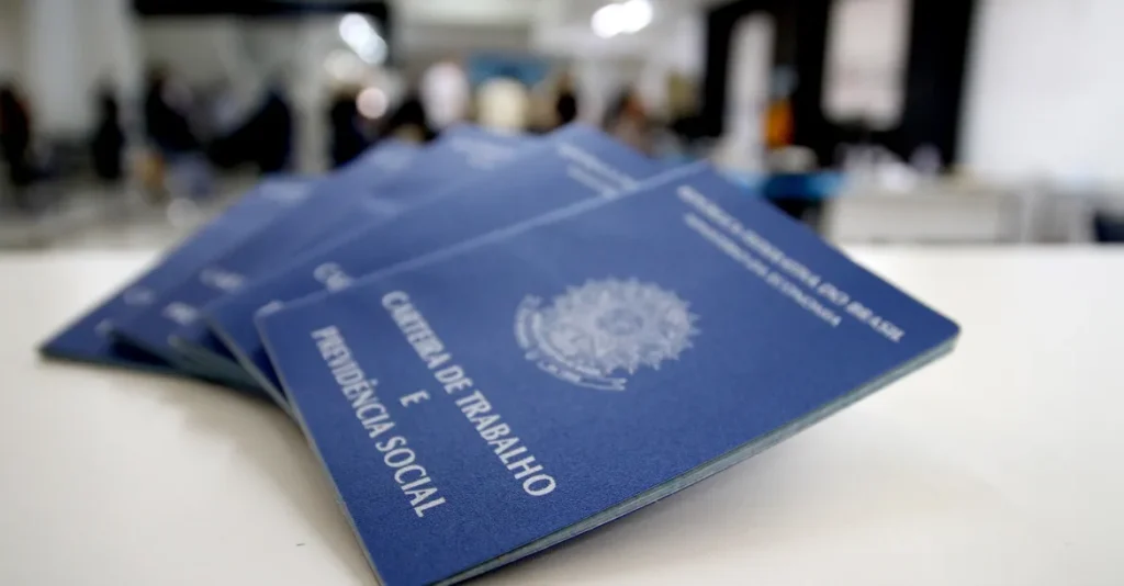 carteira-trabalho-Emprego-Emerson-Dias_NCom-3